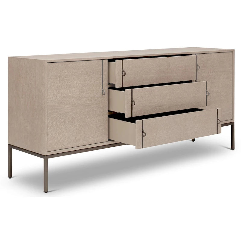 Buffet moderne en placage de chêne avec pieds en acier inoxydable