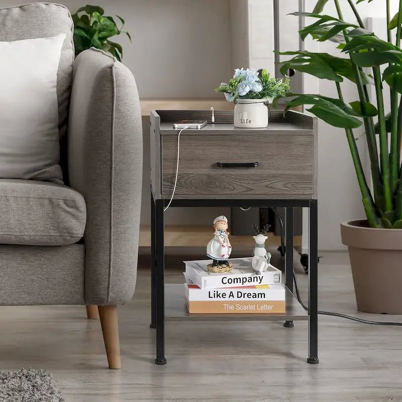 Table de chevet avec station de charge et ports USB